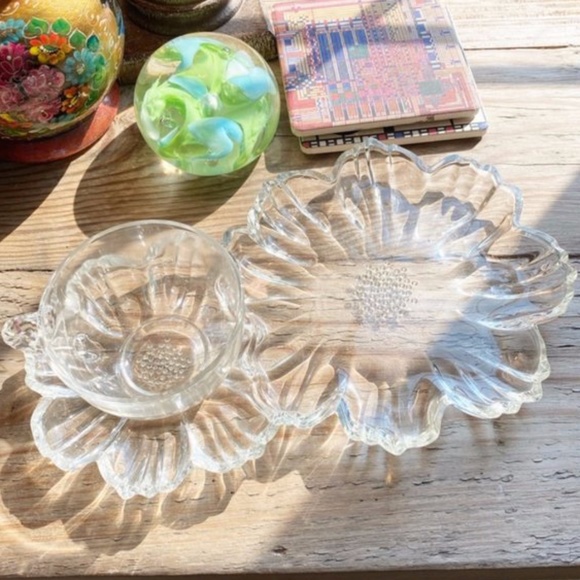 Vintage Hazel Atlas Daisy Flower Snack Plate & Cup - Picture 1 of 5